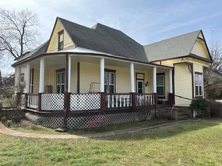 317 E Grand Street, Whitewright, TX 75491