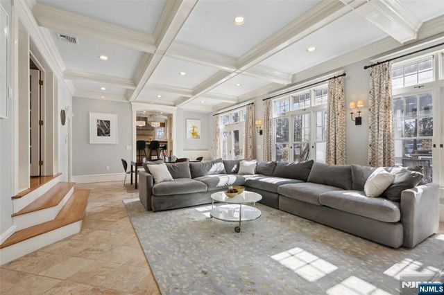 326 West End Avenue, Ridgewood, NJ 07450