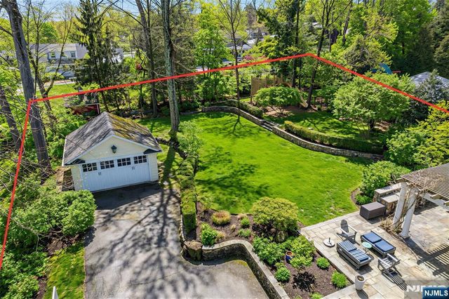 326 West End Avenue, Ridgewood, NJ 07450