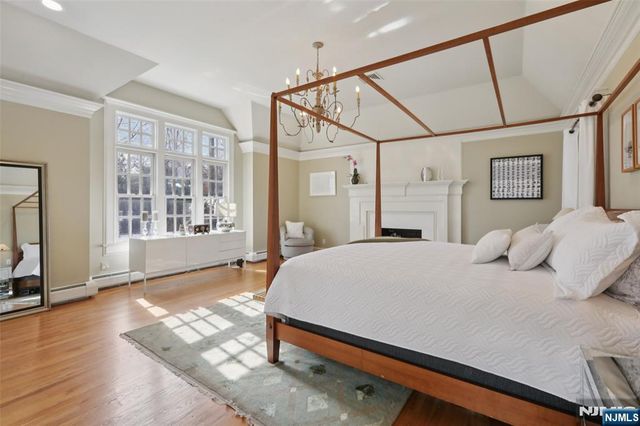 326 West End Avenue, Ridgewood, NJ 07450