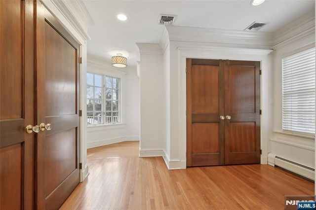 326 West End Avenue, Ridgewood, NJ 07450