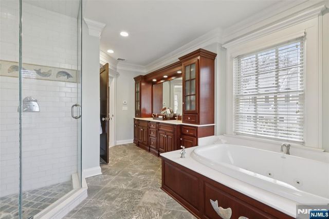 326 West End Avenue, Ridgewood, NJ 07450