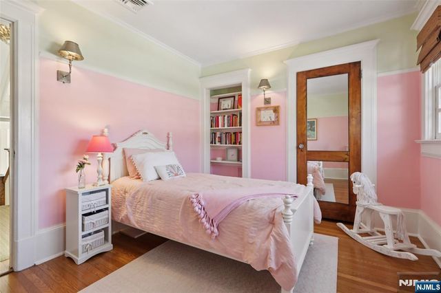 326 West End Avenue, Ridgewood, NJ 07450