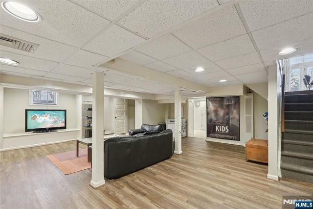 326 West End Avenue, Ridgewood, NJ 07450