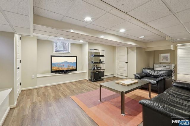 326 West End Avenue, Ridgewood, NJ 07450