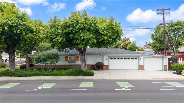 1101 Cornell Ave, Modesto, CA 95350