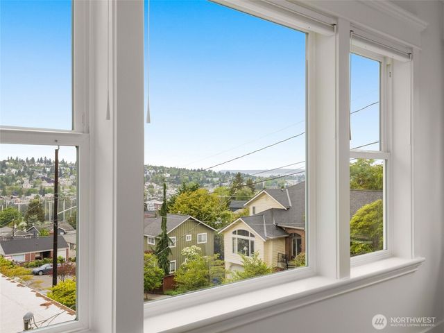 1007 W Newell Street, Seattle, WA 98119