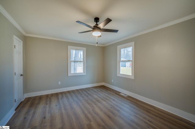 17 Riverview Circle, Greenville, SC 29611