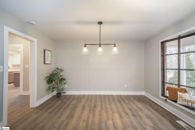 17 Riverview Circle, Greenville, SC 29611