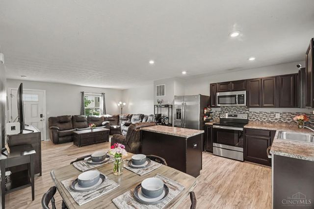 156 Wooded Ridge Drive, Amelia, OH 45102