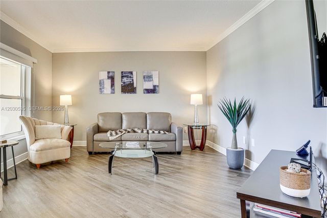 341 N Birch Rd 315, Fort Lauderdale, FL 33304