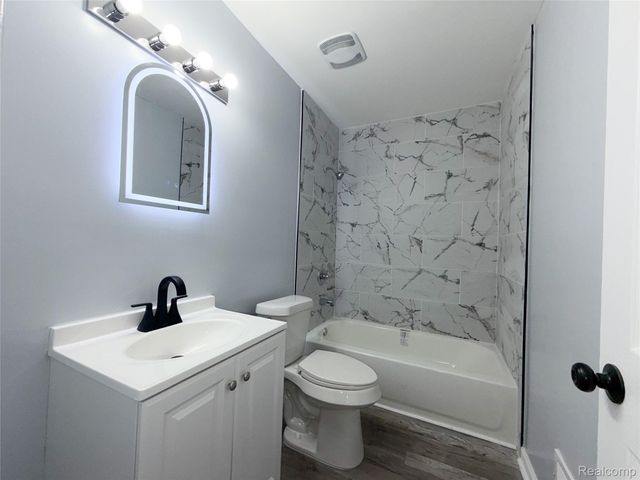 17240 Hoover Street, Detroit, MI 48205
