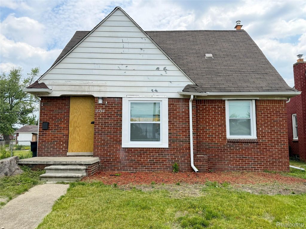 17240 Hoover Street, Detroit, MI 48205