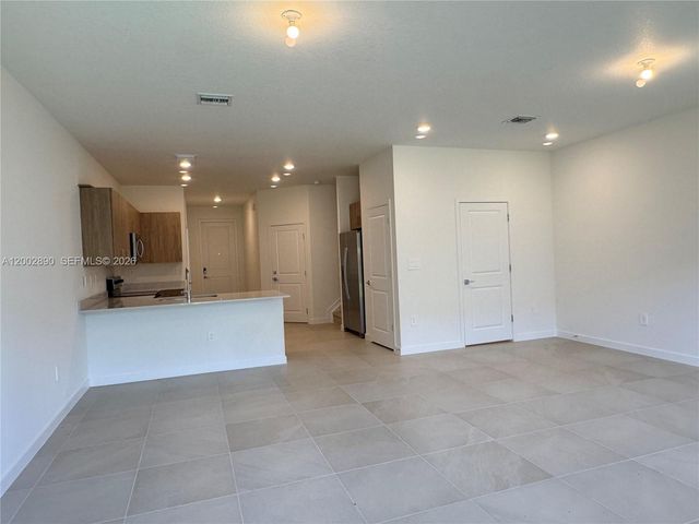 178 NE 14th Avenue, Homestead, FL 33033