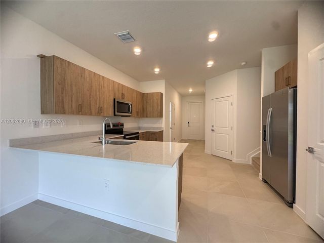 178 NE 14th Avenue, Homestead, FL 33033