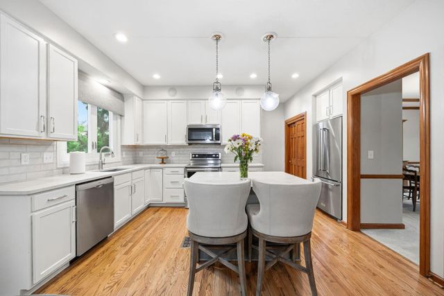 3254 Harbor Drive, Lewis Center, OH 43035