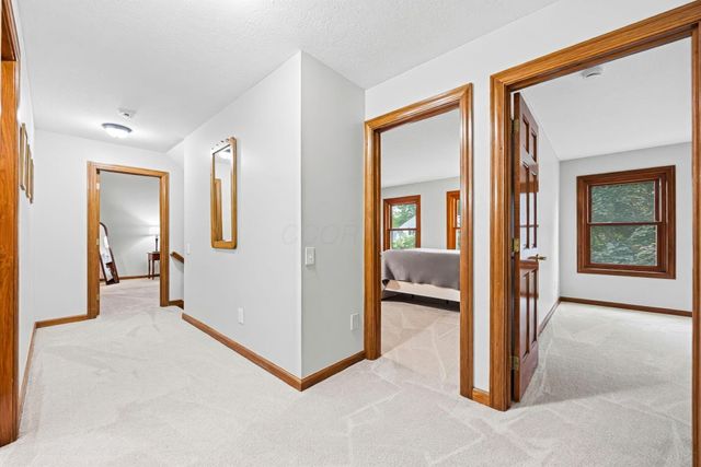 3254 Harbor Drive, Lewis Center, OH 43035