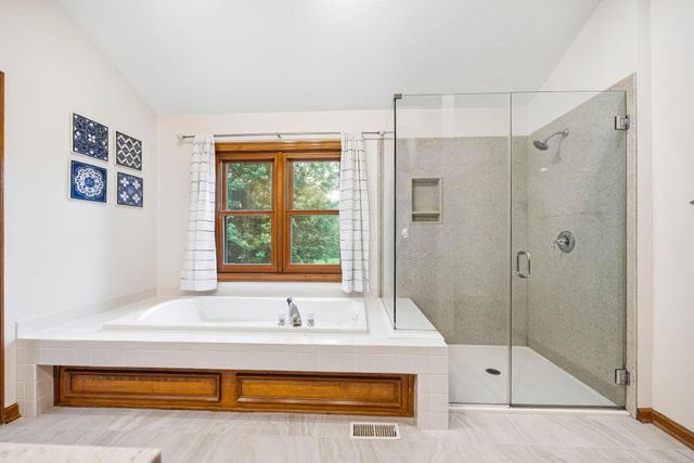 3254 Harbor Drive, Lewis Center, OH 43035