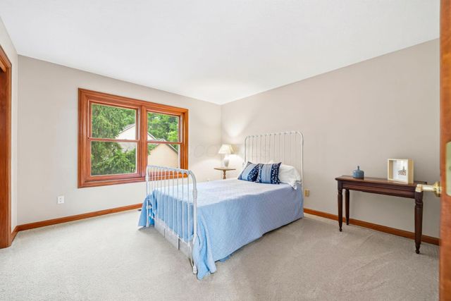 3254 Harbor Drive, Lewis Center, OH 43035