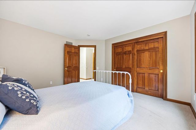 3254 Harbor Drive, Lewis Center, OH 43035