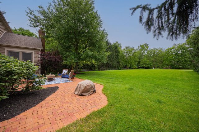 3254 Harbor Drive, Lewis Center, OH 43035