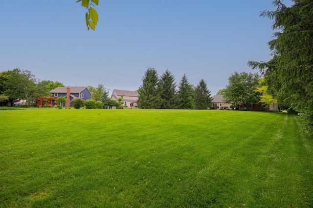 3254 Harbor Drive, Lewis Center, OH 43035