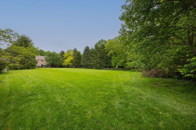 3254 Harbor Drive, Lewis Center, OH 43035