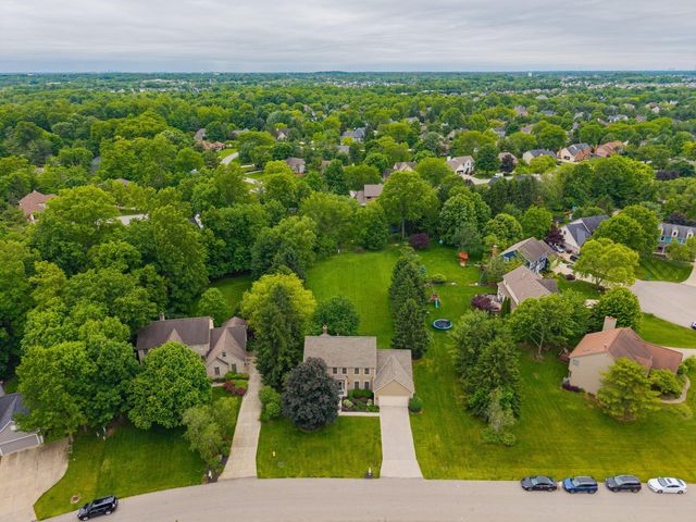 3254 Harbor Drive, Lewis Center, OH 43035