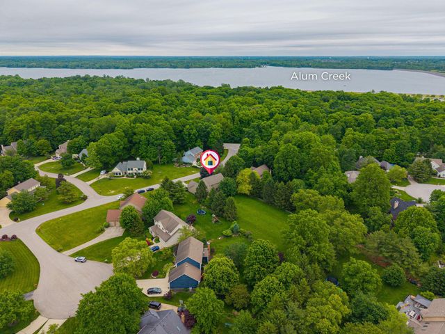 3254 Harbor Drive, Lewis Center, OH 43035