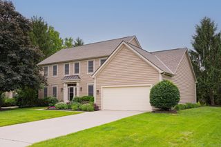 3254 Harbor Drive, Lewis Center, OH 43035