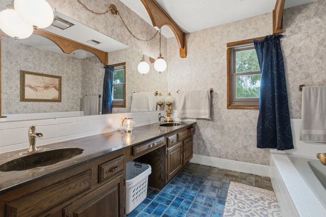 3 W Timothy Dr, Goddard, KS 67052