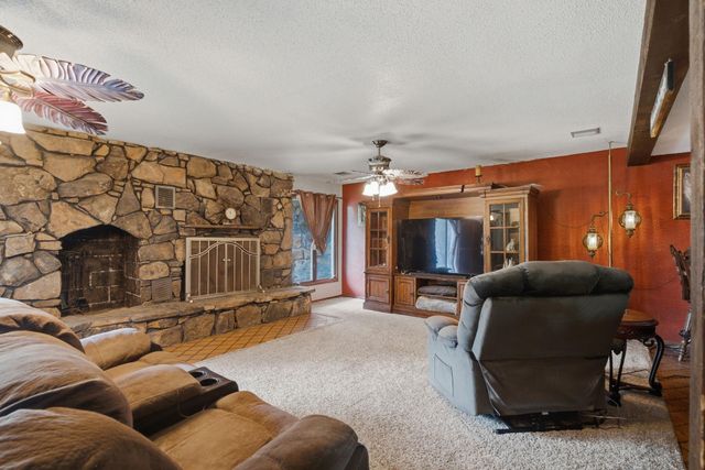 3 W Timothy Dr, Goddard, KS 67052