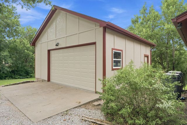 3 W Timothy Dr, Goddard, KS 67052