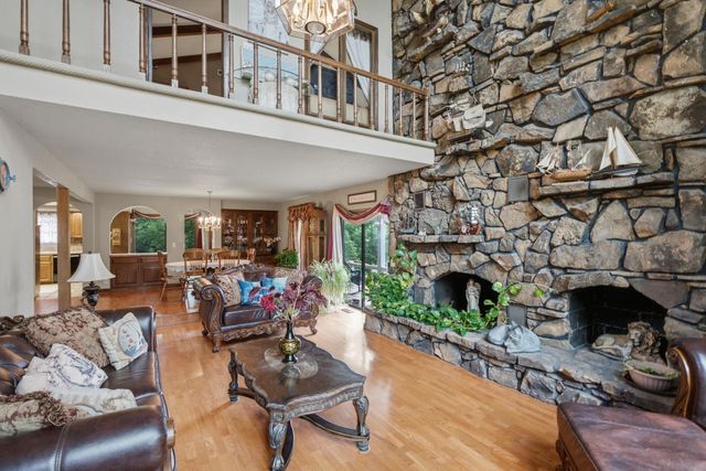 3 W Timothy Dr, Goddard, KS 67052