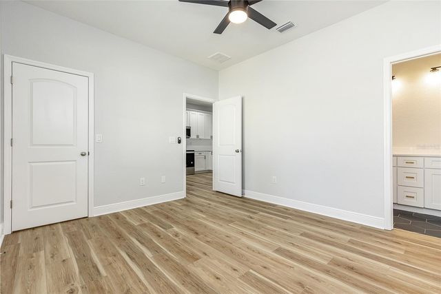 113 W ELM STREET, Tampa, FL 33604