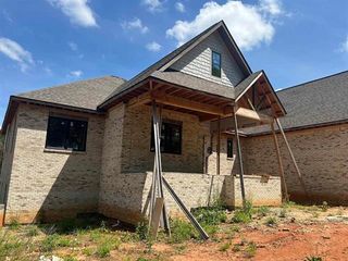 152 Schrimsher Drive, Inman, SC 29349