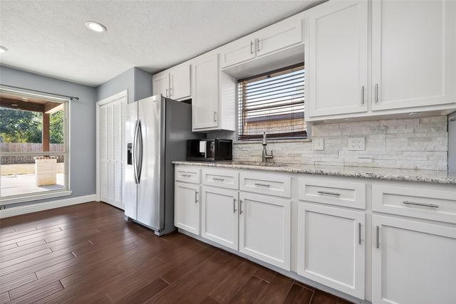 17634 Huntersglen Circle, Humble, TX 77396