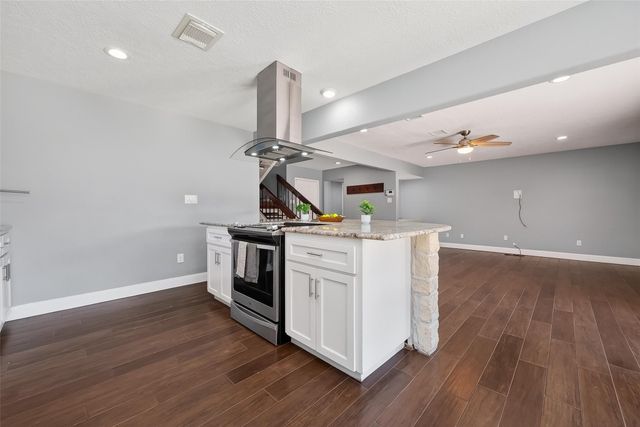 17634 Huntersglen Circle, Humble, TX 77396