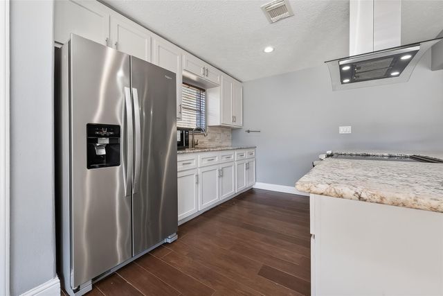 17634 Huntersglen Circle, Humble, TX 77396