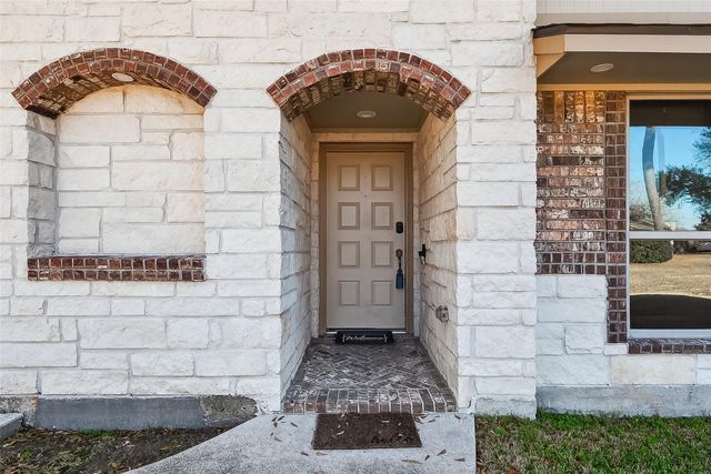 17634 Huntersglen Circle, Humble, TX 77396