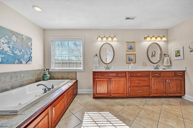 1607 Innsbrooke DR, Salem, VA 24153