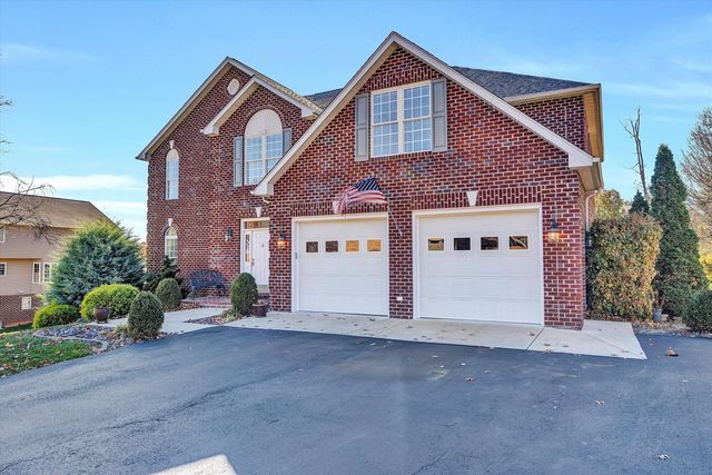 1607 Innsbrooke DR, Salem, VA 24153