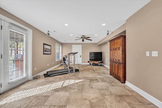 1607 Innsbrooke DR, Salem, VA 24153