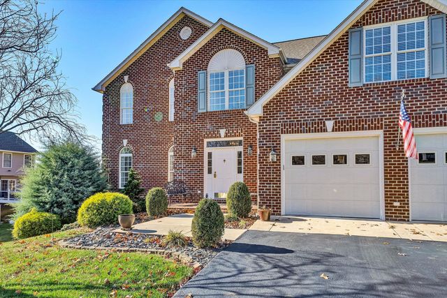 1607 Innsbrooke DR, Salem, VA 24153