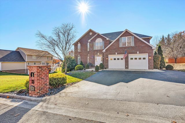 1607 Innsbrooke DR, Salem, VA 24153