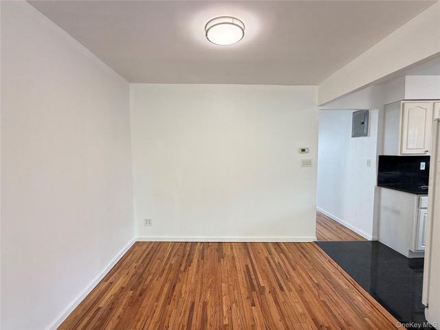 154-27 Horace Harding Expressway, Flushing, NY 11367