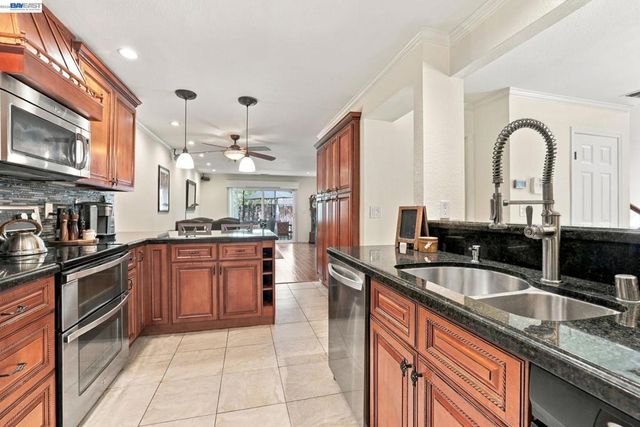 1125 Shady Creek Pl, Danville, CA 94526