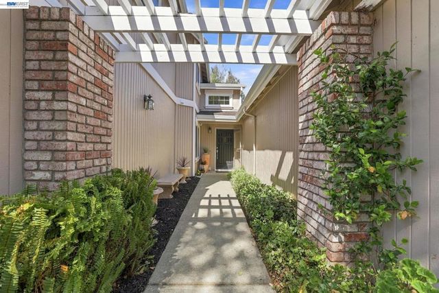 1125 Shady Creek Pl, Danville, CA 94526