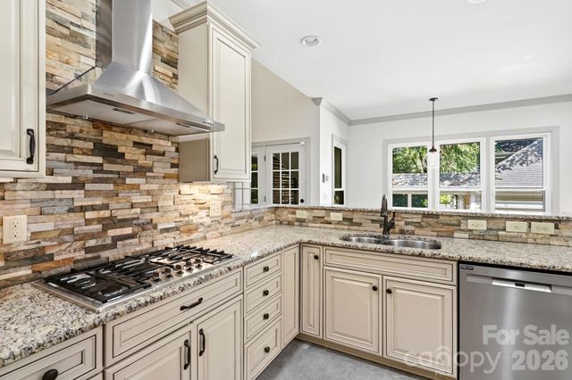 7130 Prescott Pond Lane, Charlotte, NC 28270