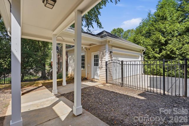 7130 Prescott Pond Lane, Charlotte, NC 28270